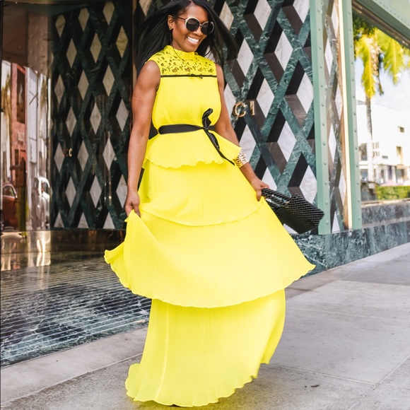 Women's Yellow Tiered Floral Maxi Dress Size Small - Picture 1 of 12